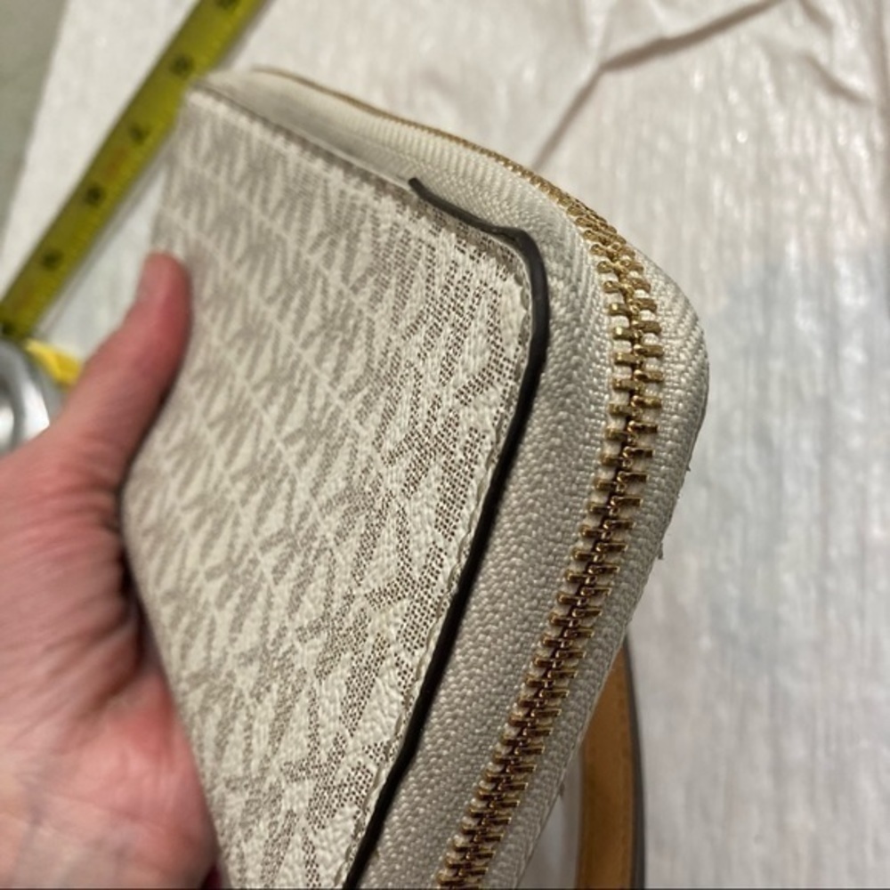 Michael kors white signature mk wristlet wallet clutch bag - Picture 16 of 16